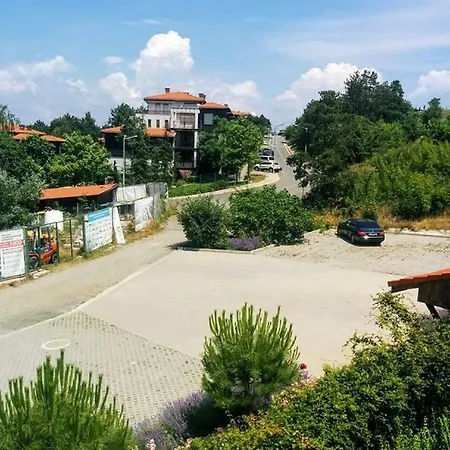 بيت ضيافة Limani