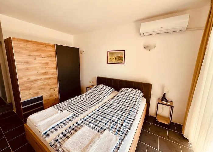 Limani Къща за гости 3*