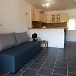 Guest house Limani 3*